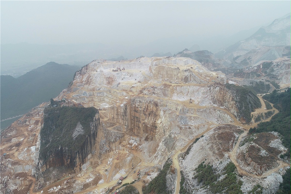 廣西白大理石礦山